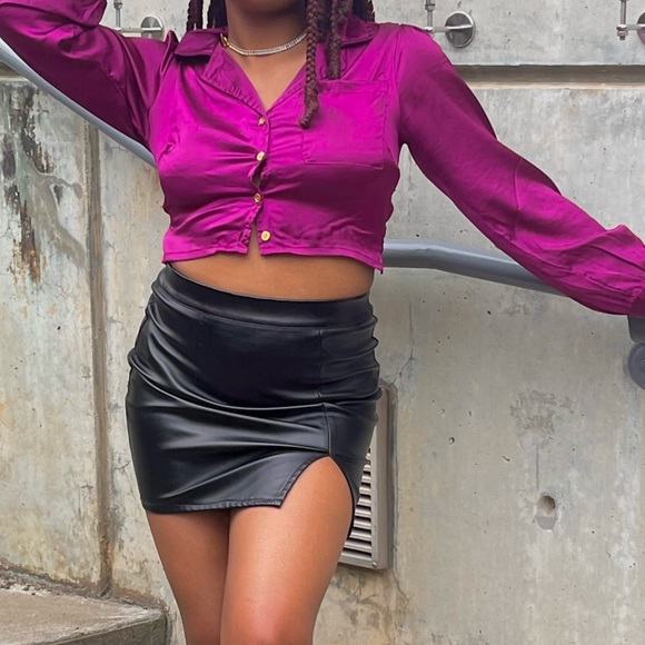 WOMENS FUCHSIA LONG SLEEVE BLOUSE W/ BACK TIE LIKE NEW SIZE SMALL - Picture 5 of 9